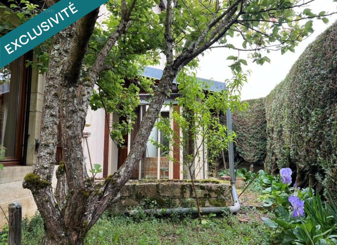 Maison 130 m² à Gray-La-Ville  - photo 5