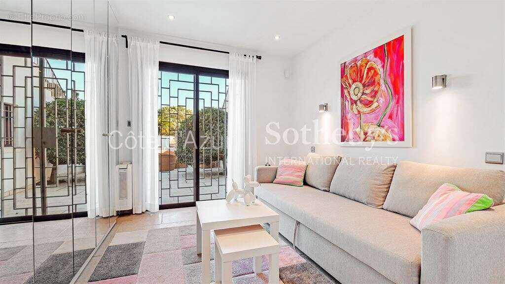 Grimaud Maison contemporaine avec piscine et vue mer - Domaine de Beauvallon - photo 14