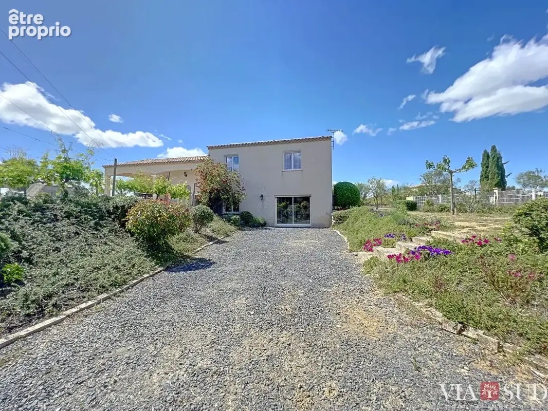 En campagne à 10min de Béziers : Belle Villa de 2007 de type 5 -  avec jardin et piscine - photo 2