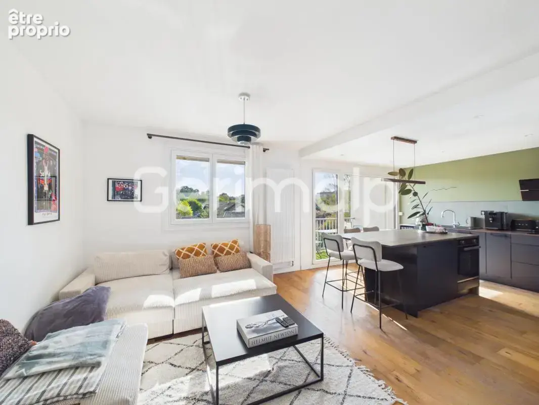 Vente - Appartement - 2 pièces + cuisine - 47,25 m² - 265 000 € - photo 2