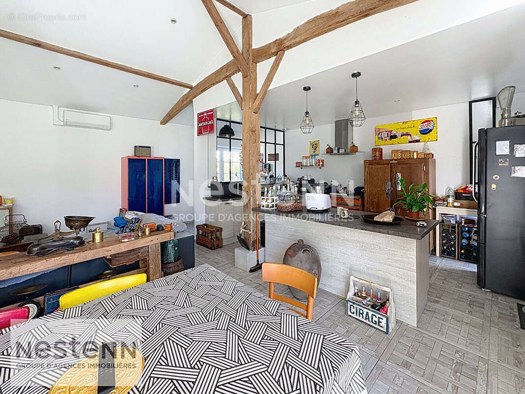 Maison à CHATEAUNEUF