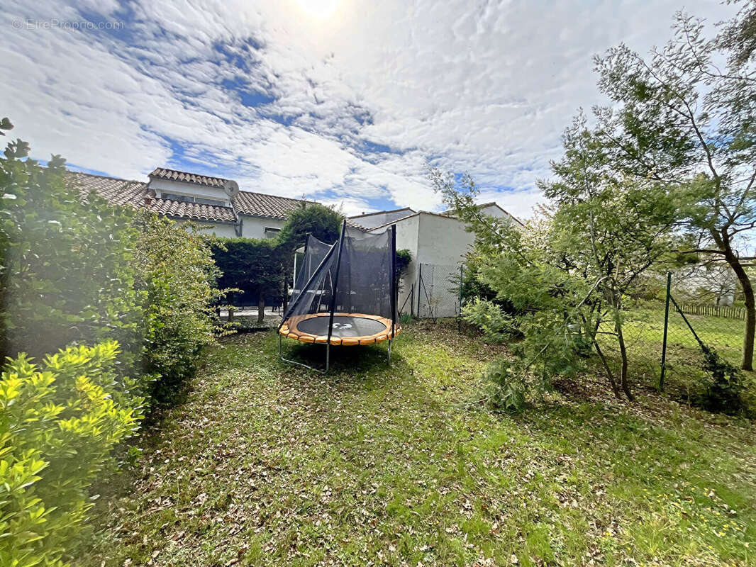 Maison à VAUX-SUR-MER