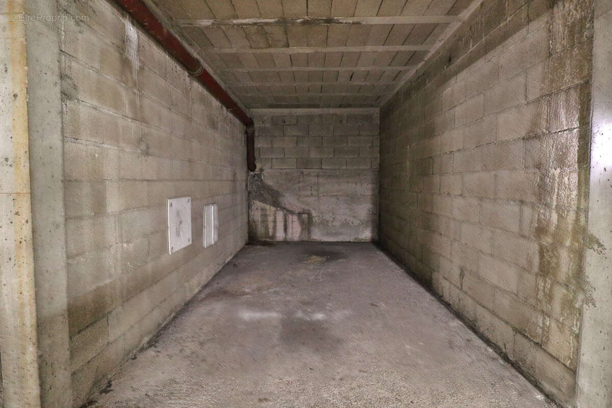 Troyes - box dans une residence securisee - photo 2