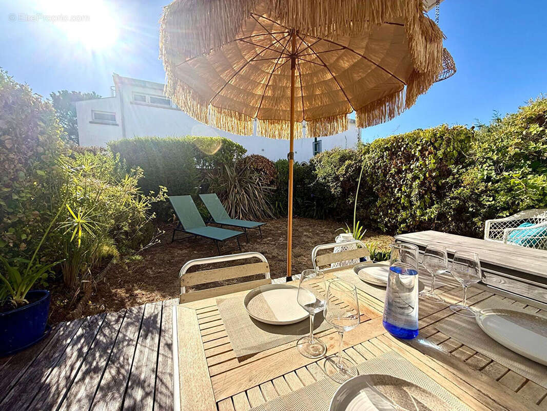 Saint-julien t3 avec terrasse, jardinet, place de parking et garage à 100 m de la plage - photo 2