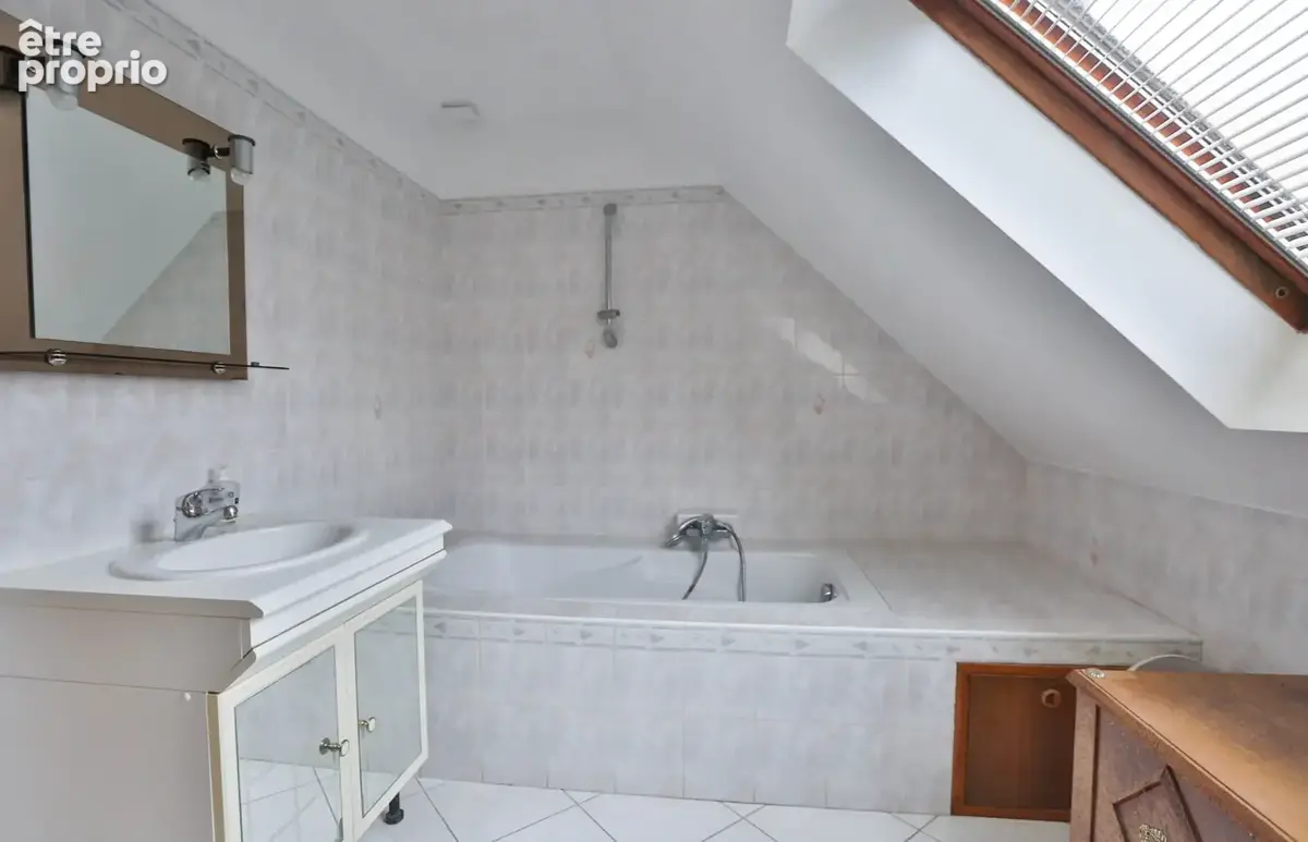 Maison 5 pièces 103 m² à vendre à Noisy-Le-Grand (93160) - photo 9