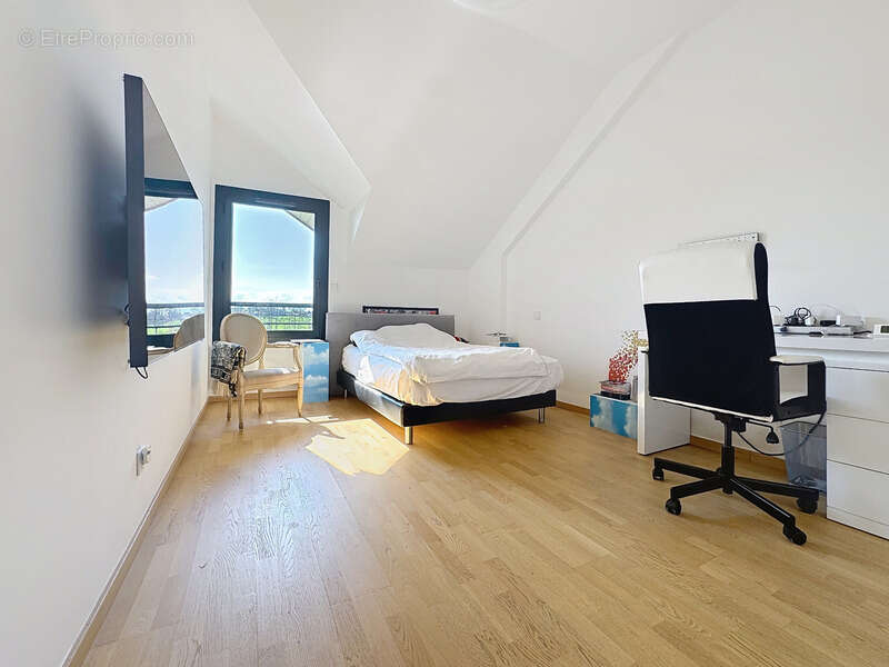 Appartement à PREVESSIN-MOENS