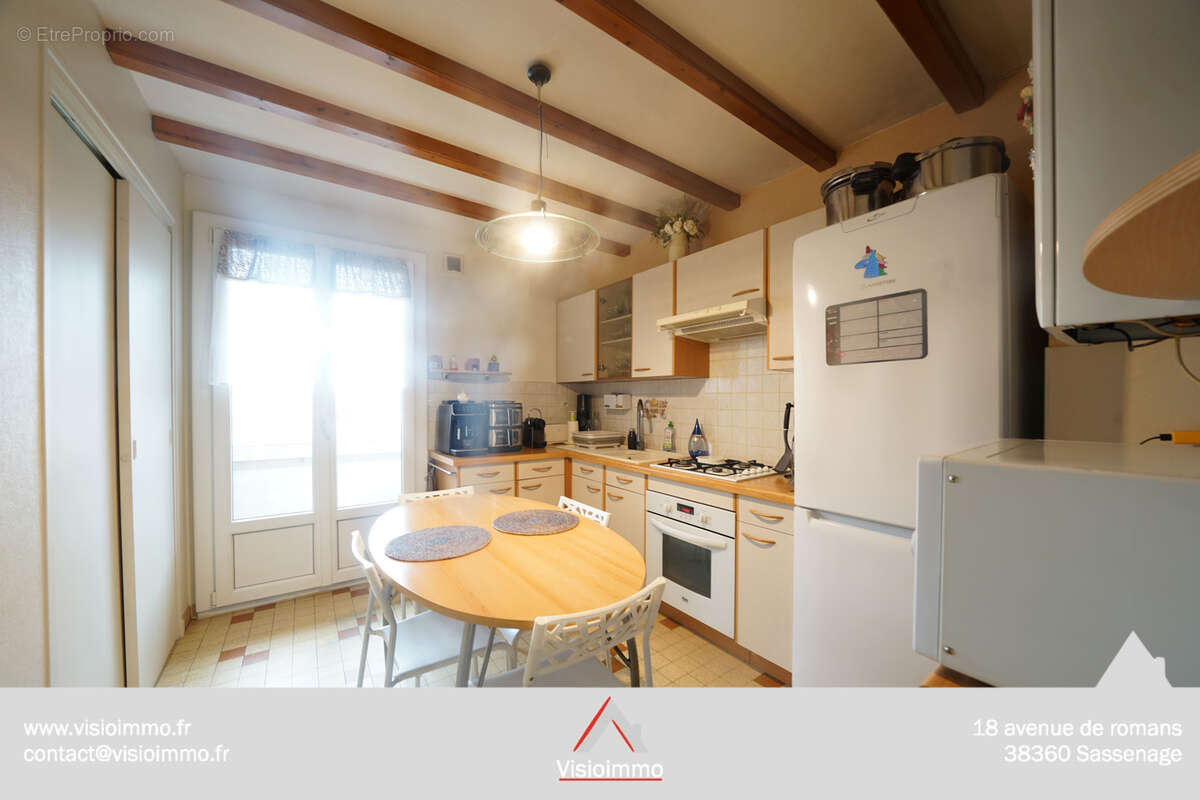 Appartement à FONTAINE