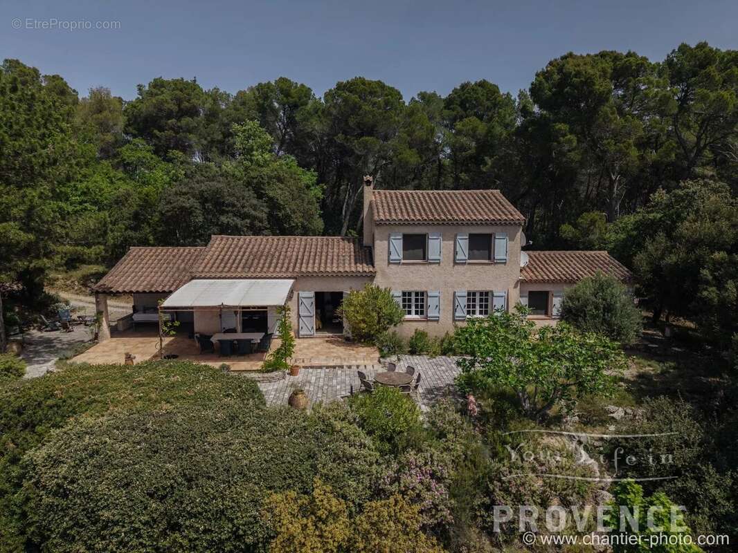 Maison à SAINT-ANTONIN-DU-VAR