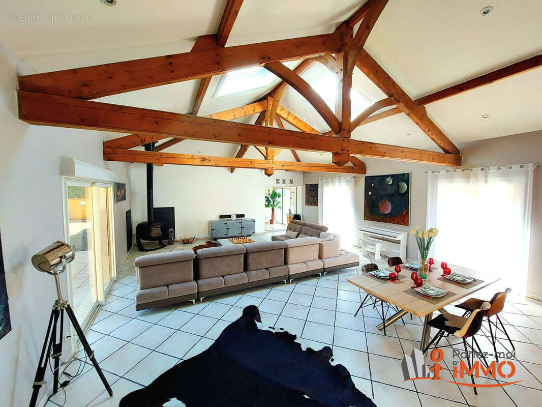 Maison à SAINTE-EUPHEMIE