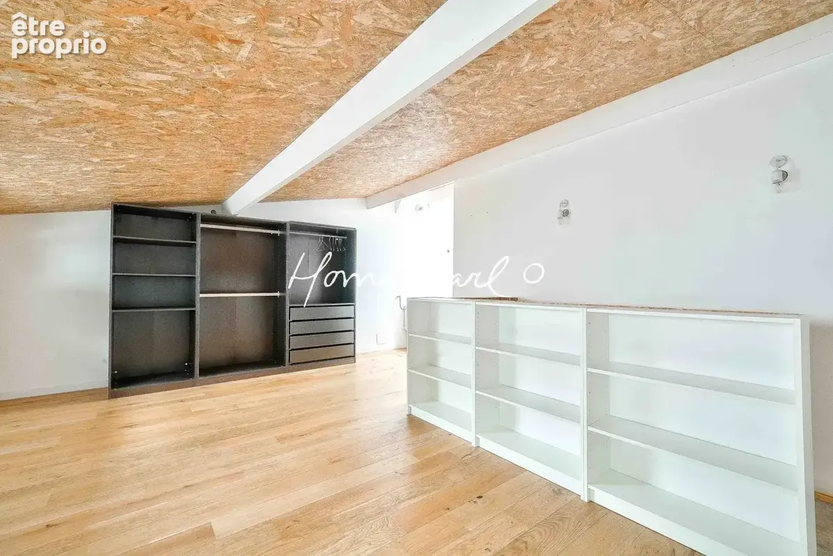 Loft de caractère – 160 m² Carrez – Beaux volumes – Jardin – Terrasse - photo 10