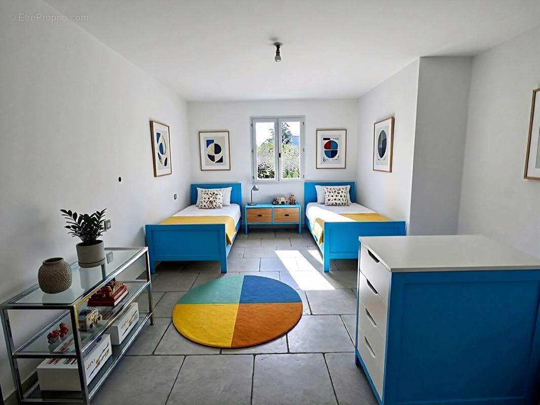 Villa  4 pièce(s) de plain-pied 135 m2 AVEC GARAGE ET PISCINE - photo 9