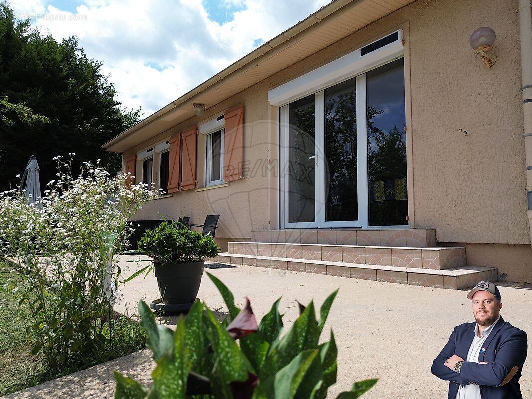 Maison à DONZY