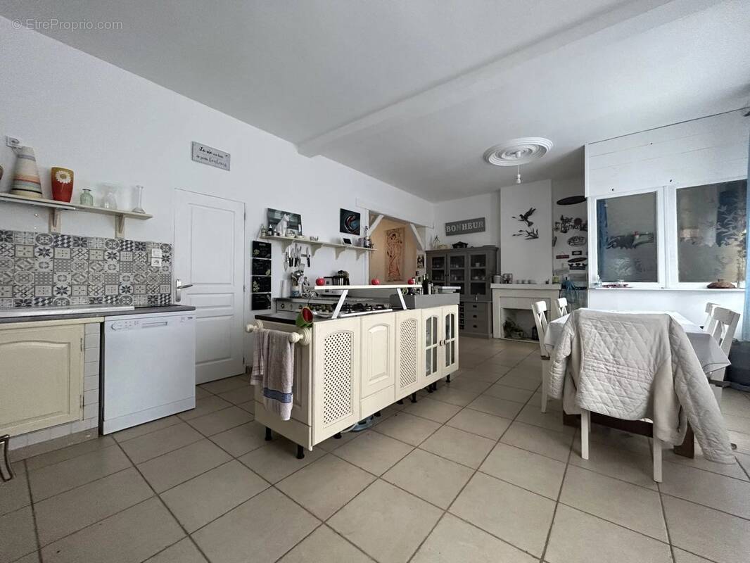 Maison à GOUZEAUCOURT