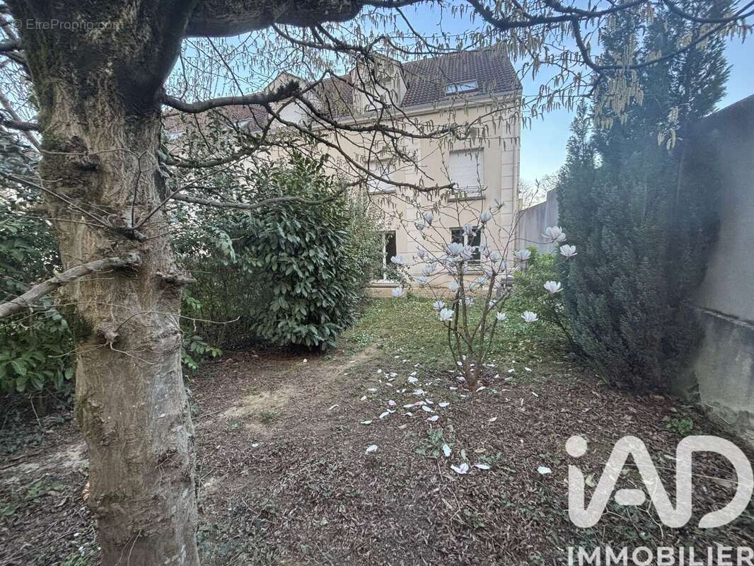 Photo 2 - Appartement à VILLENOY