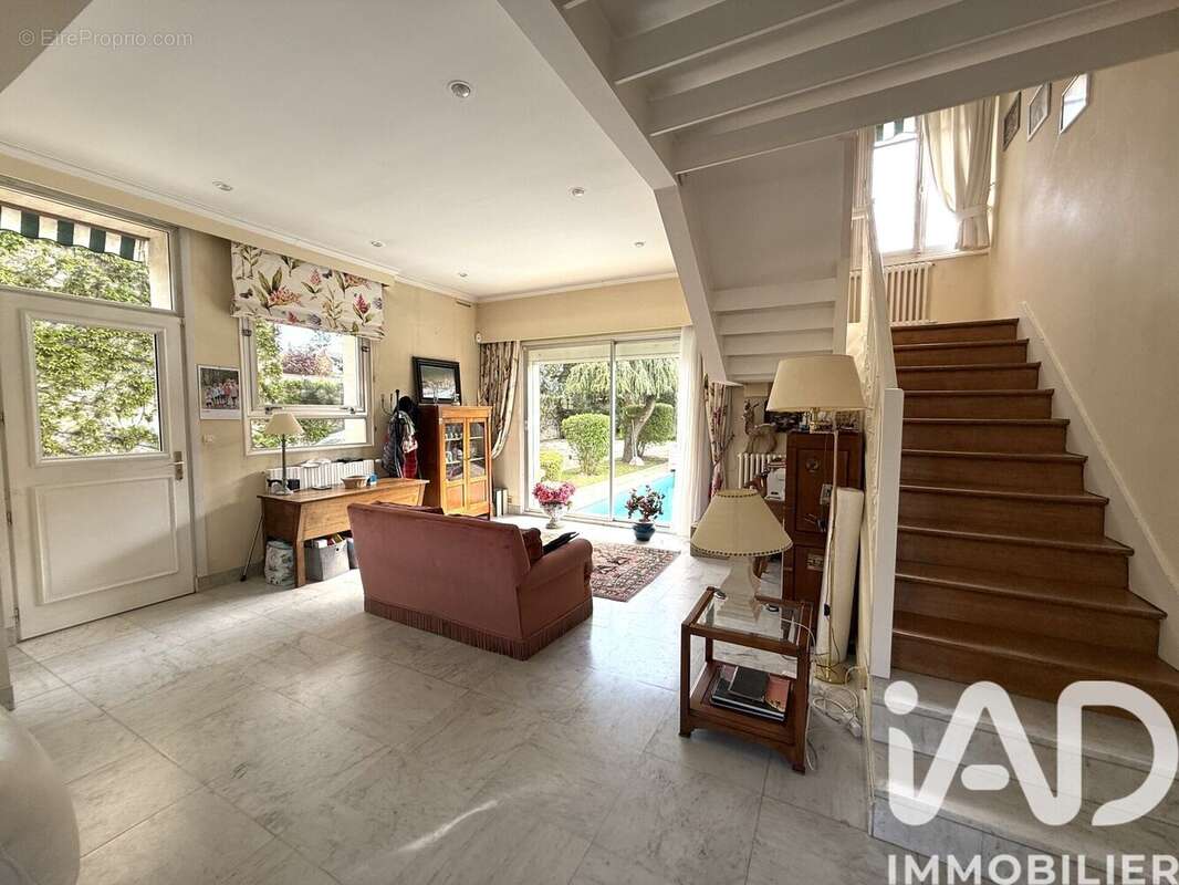 Photo 4 - Maison à COMPIEGNE