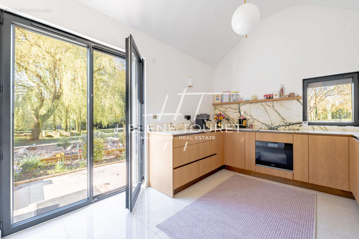 Maison à FONTAINE-CHAALIS