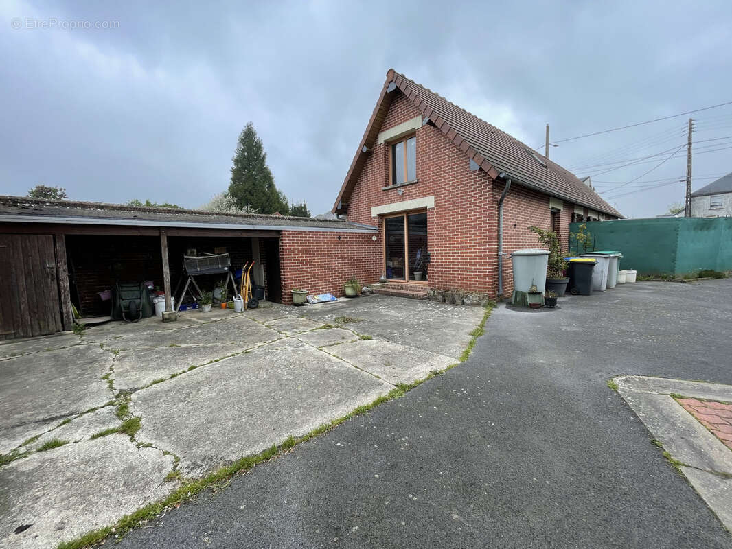 Maison à SAINTE-GENEVIEVE