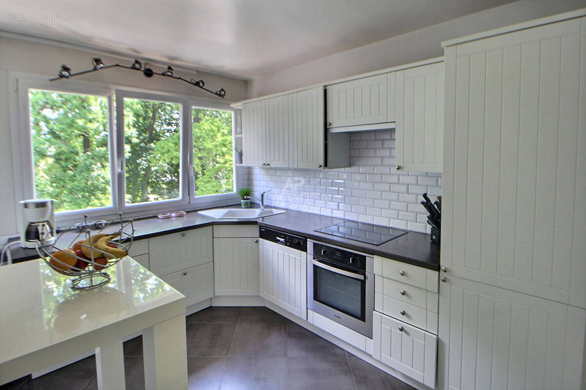 Appartement à VERNEUIL-SUR-SEINE