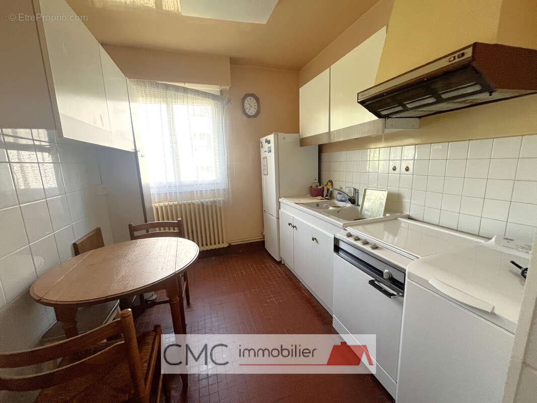 Appartement 61 m² à Chartres  - photo 2