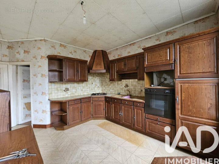 Photo 1 - Maison à LAVENAY