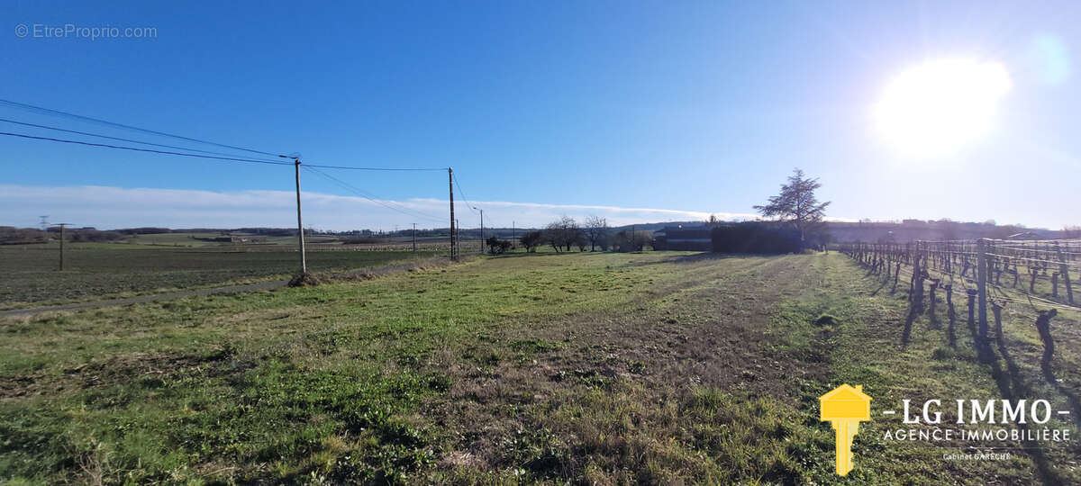 terrain constructible 2580 m2 - photo 2