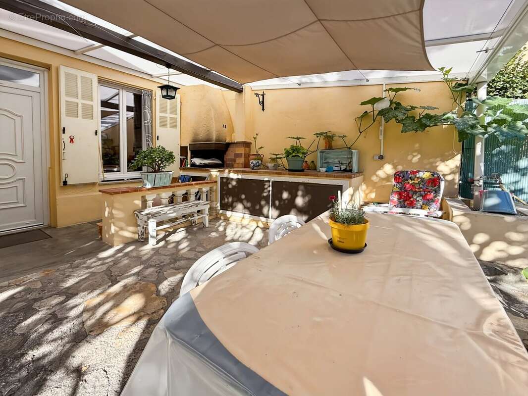 Maison à CAGNES-SUR-MER