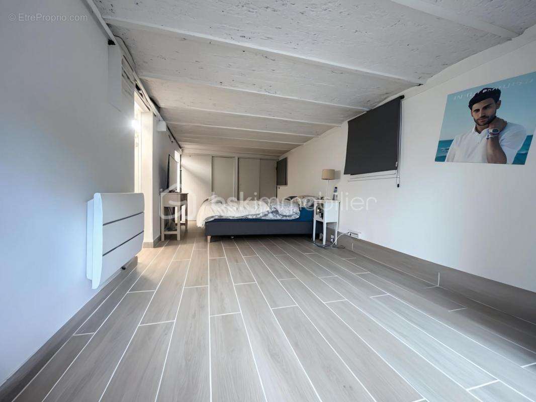 Maison à SAINTE-GENEVIEVE-DES-BOIS