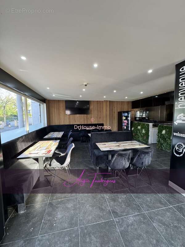 Commerce à VILLECRESNES