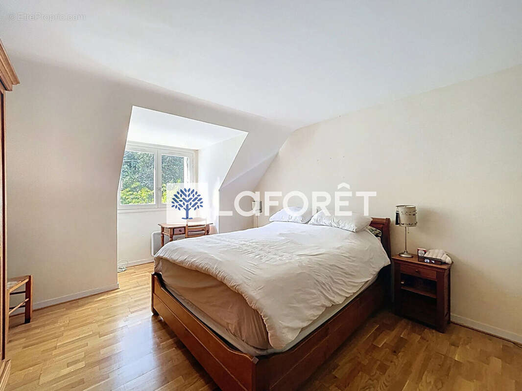 Maison à FEUCHEROLLES