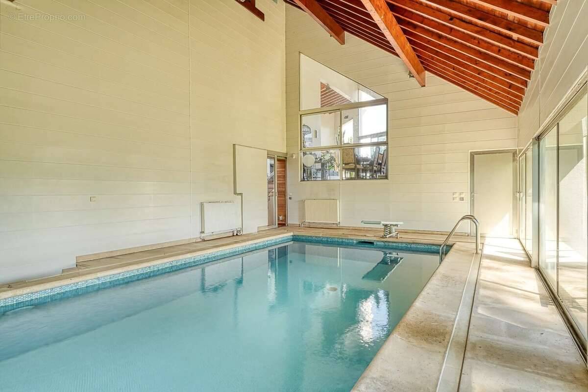 Maison à MONTLIGNON