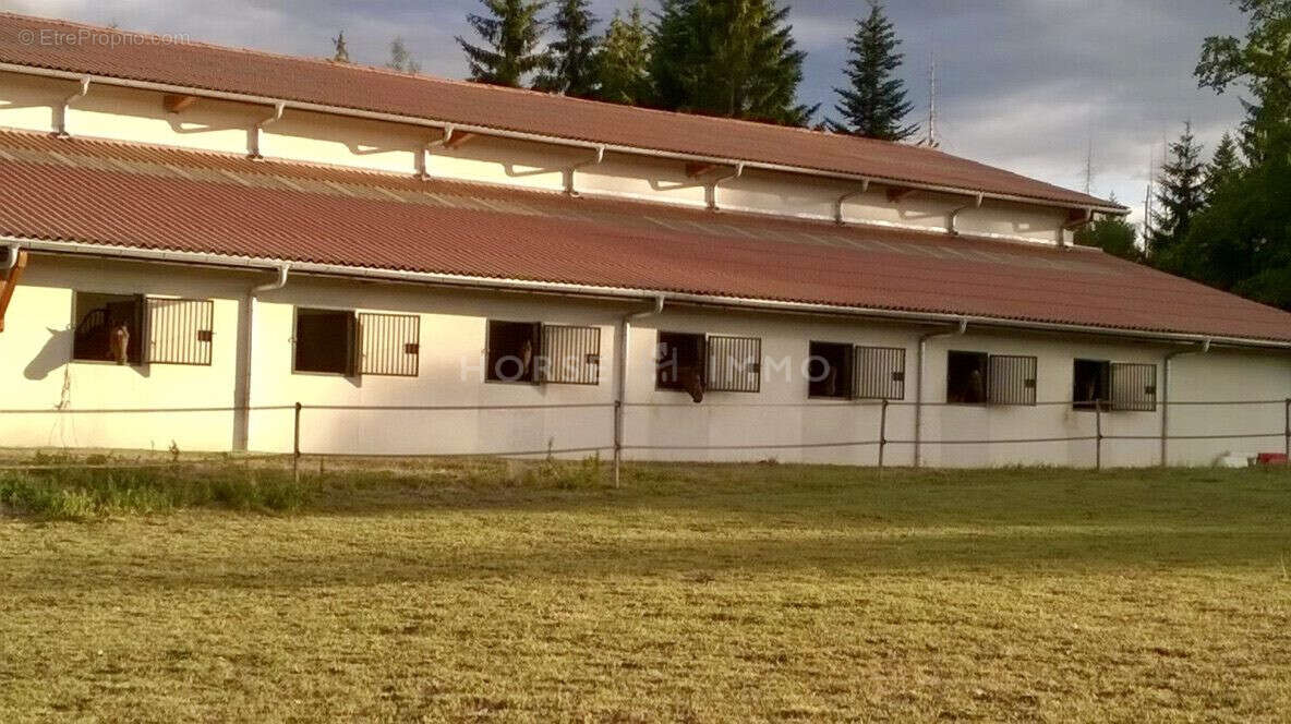 Maison à CONTAMINE-SUR-ARVE