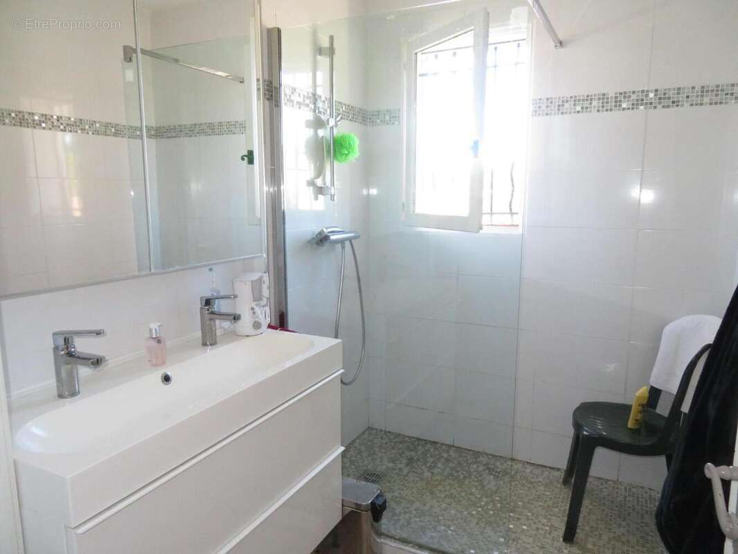   - Maison à DRAGUIGNAN