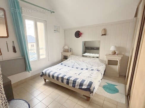 Maison à DONVILLE-LES-BAINS