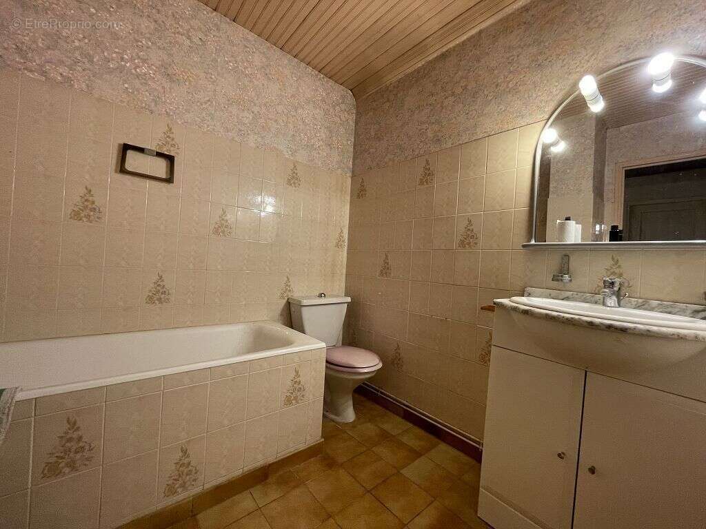 Maison à BAZOCHES-SUR-LE-BETZ