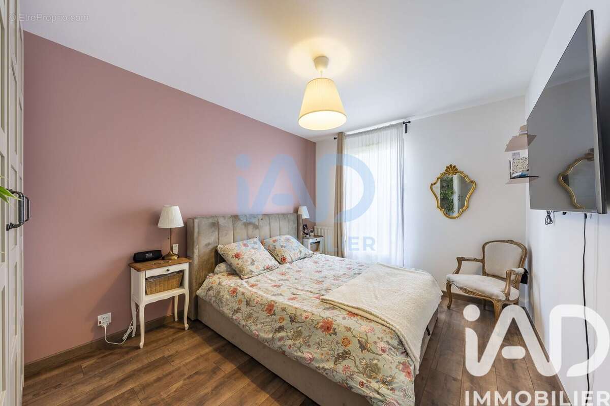 Photo 8 - Appartement à SAVIGNY-LE-TEMPLE