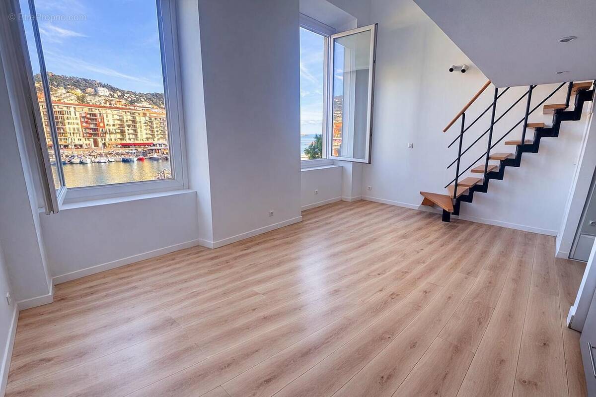   - Appartement à NICE