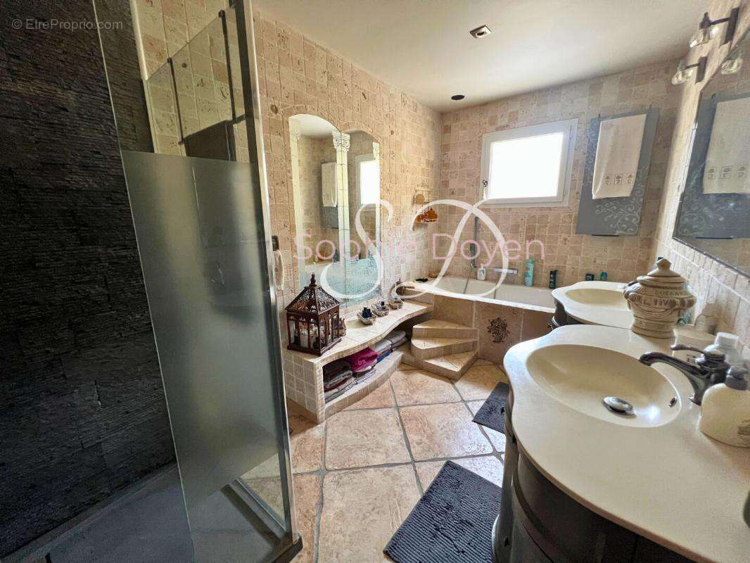 Maison à SAINT-JEAN-LASSEILLE