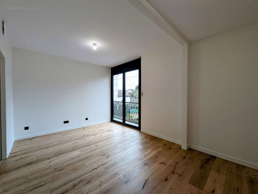 Appartement à AIX-LES-BAINS