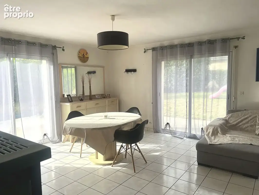 Maison de 2001, terrain de 808m2 - photo 4