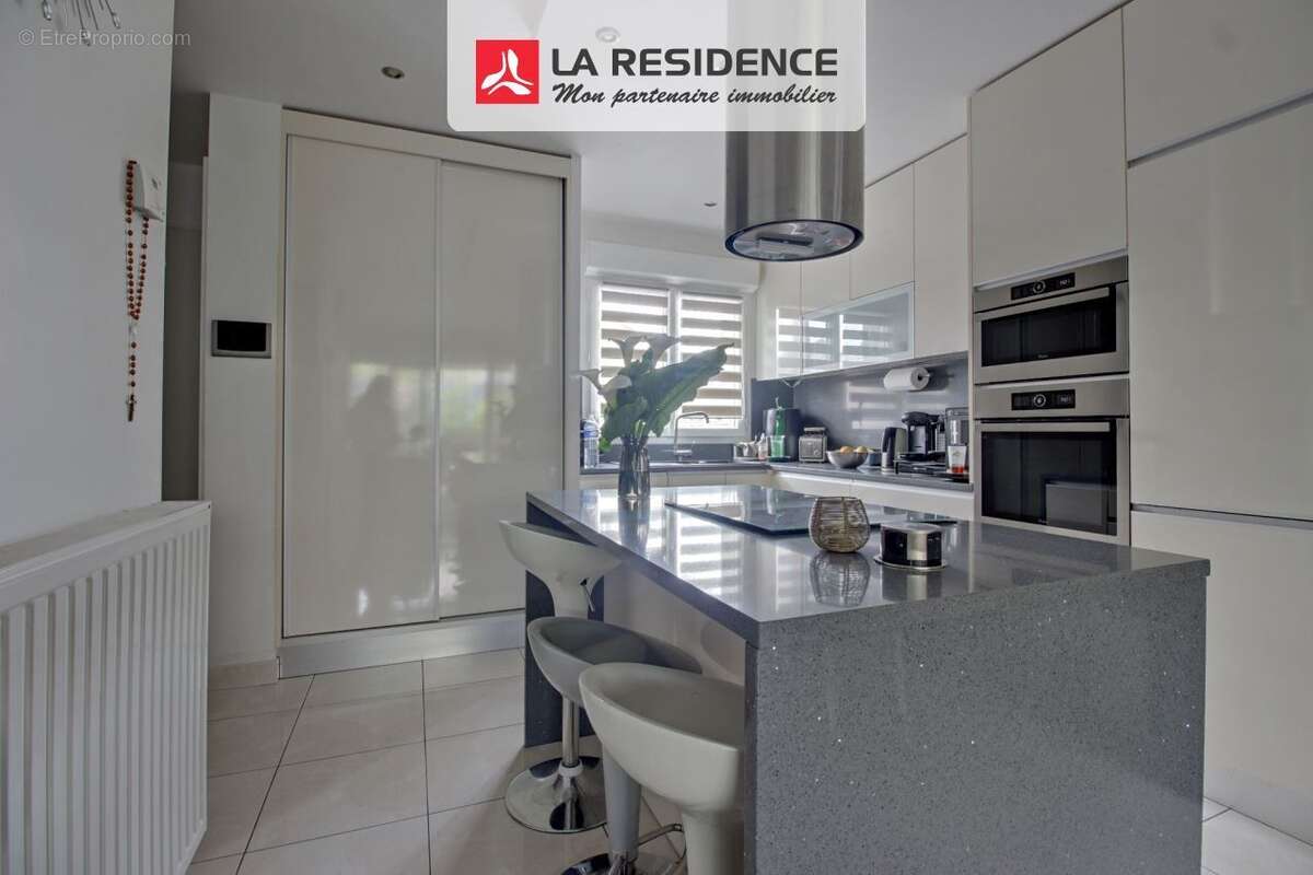 Maison à SARTROUVILLE