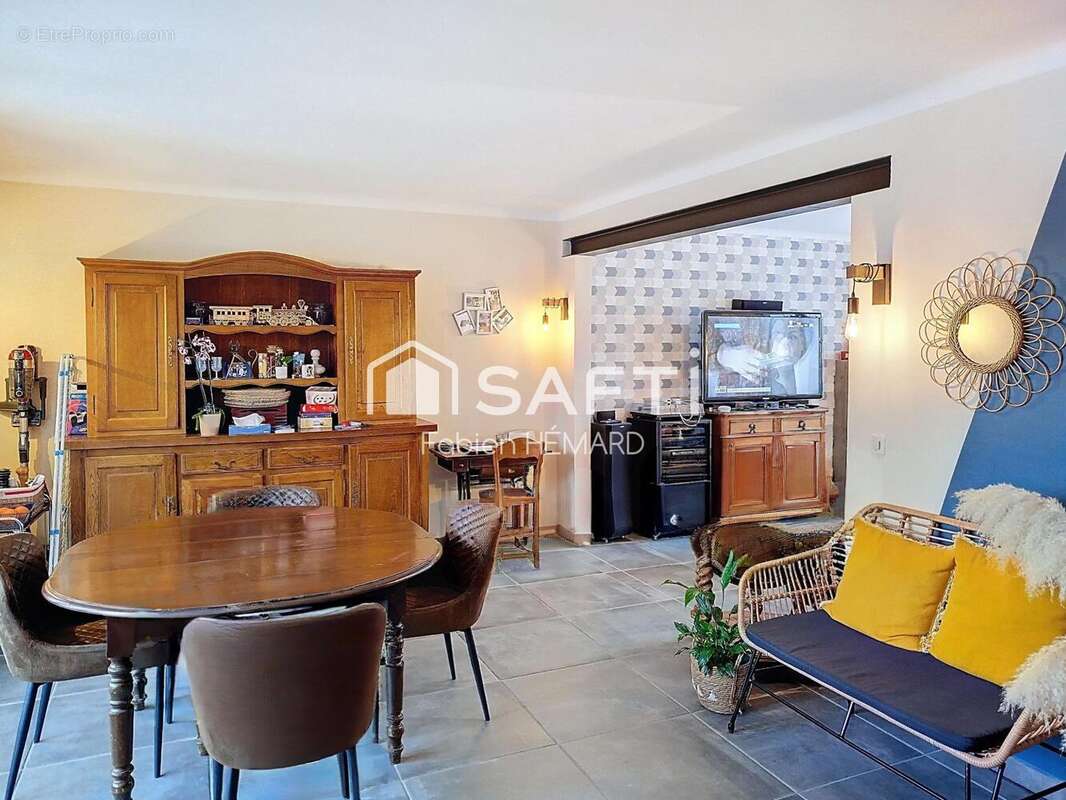 Photo 2 - Maison à FERE-CHAMPENOISE