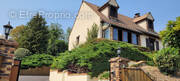Maison à DOMPTIN