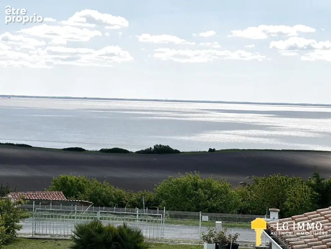 Maison face estuaire sur les hauteurs de Barzan Plage - photo 9