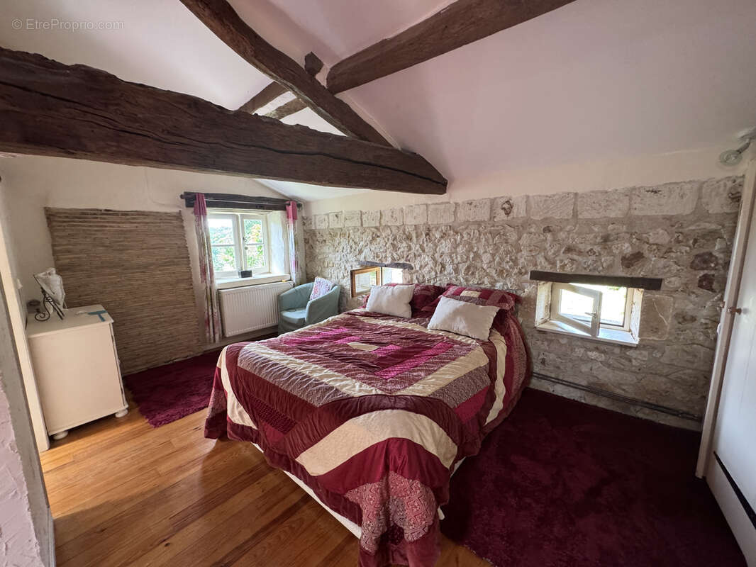 Maison à MEDILLAC