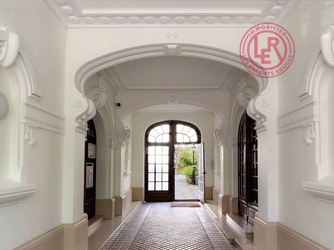 Appartement à PARIS-17E