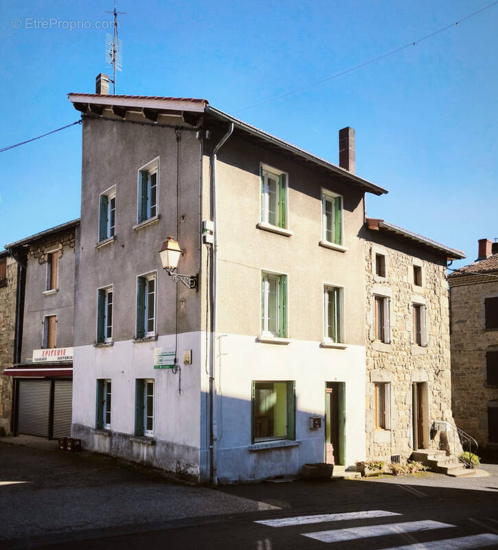 Maison à VIVEROLS
