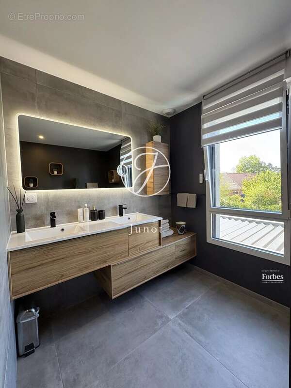 Templeuve-en-pévèle - Maison d’architecte de 2022 - 217m²  Loi carrez - 4 Chambres - Spa - Piscine - Jardin - Garage - photo 19