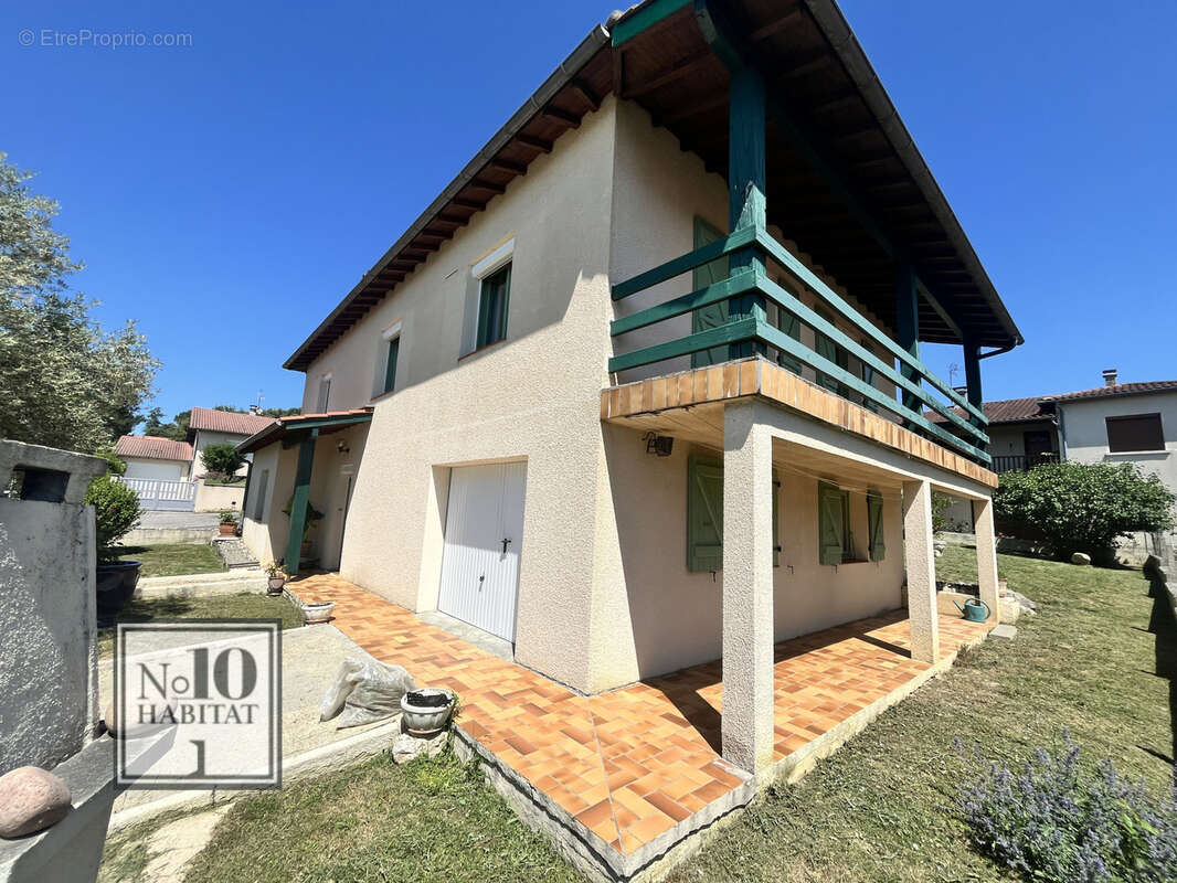 Maison à MAUVEZIN
