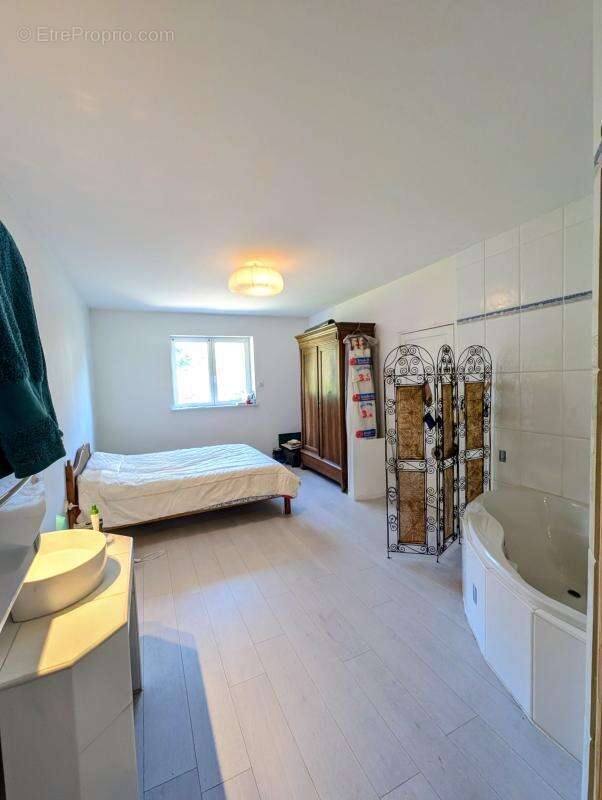 Maison à SAINTE-CATHERINE