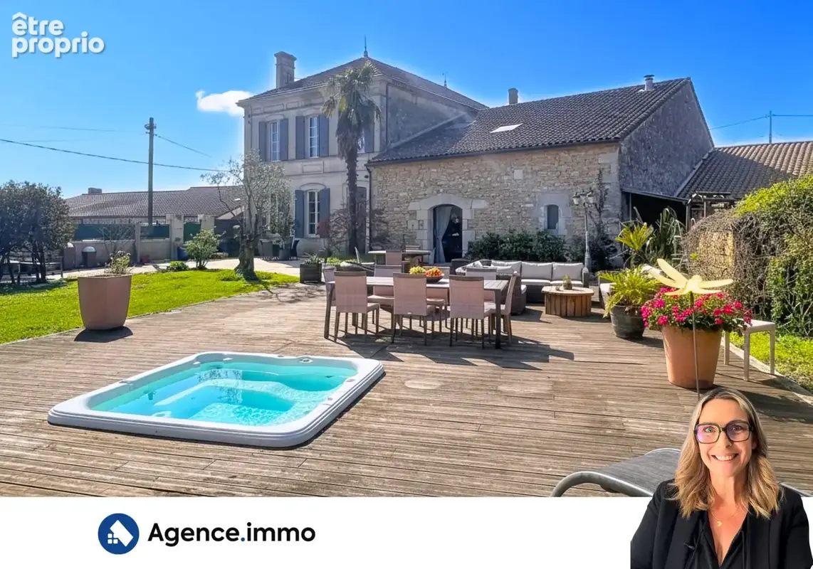 Maison 10 pièces 322 m² à vendre à Saint-Ciers-Sur-Gironde (33820) - photo 1